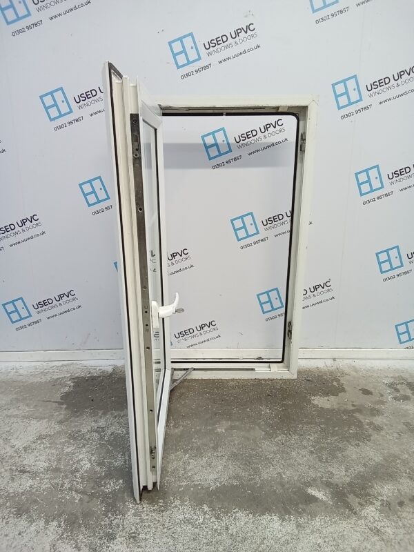 Used White Upvc Window 605mm x 1010mm C2031 - Image 2