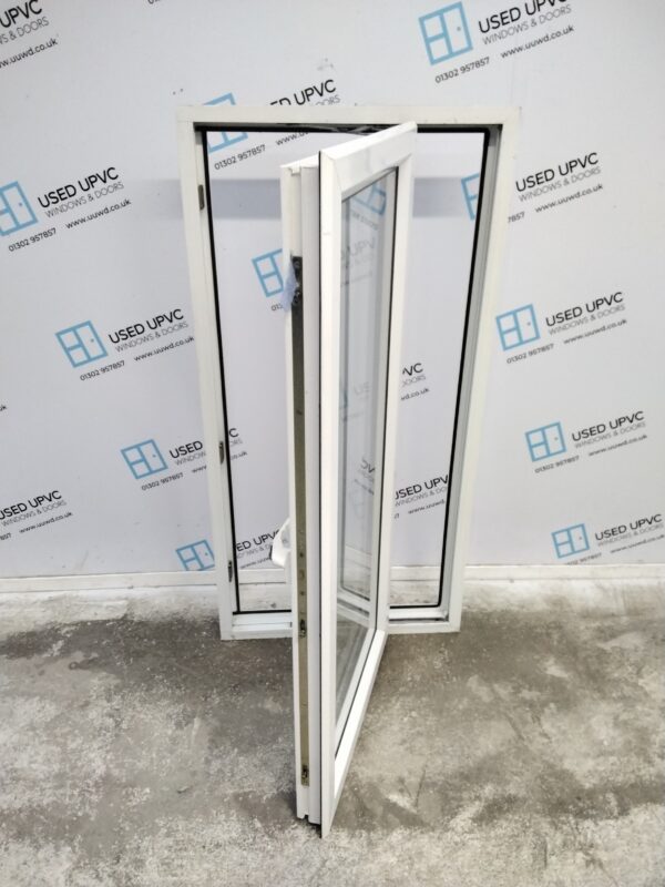 Used White Upvc window 615mm x 1225mm C2050 - Image 4