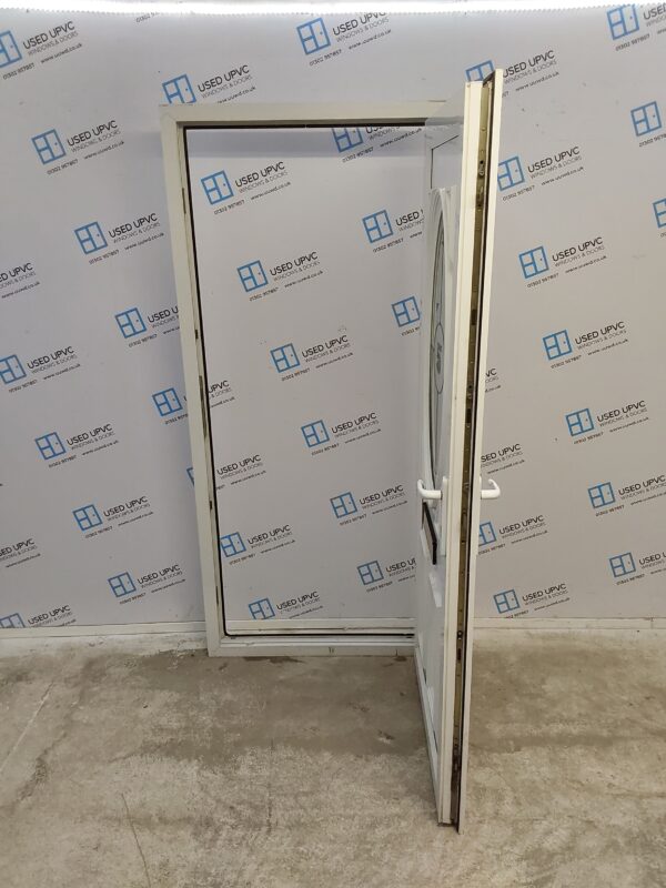 Used White Upvc Front Door 930mm x 2040mm 0816 - Image 3