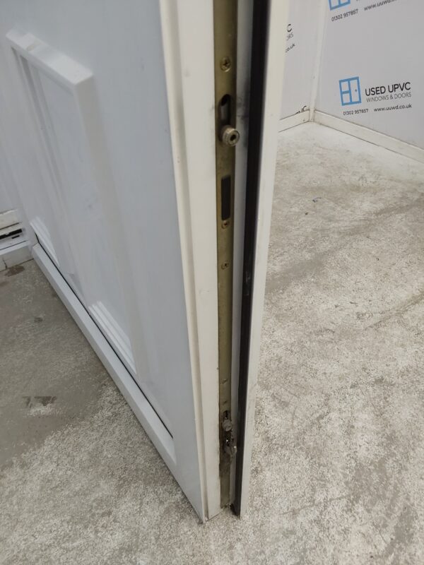 Used White Upvc Front Door 930mm x 2040mm 0816 - Image 8