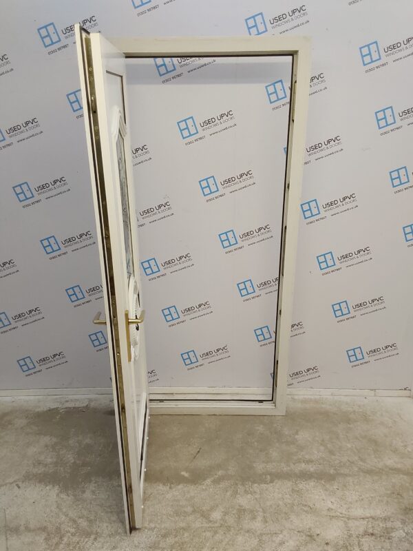 Used White Upvc Front Door 915mm x 2045mm 0405 - Image 3