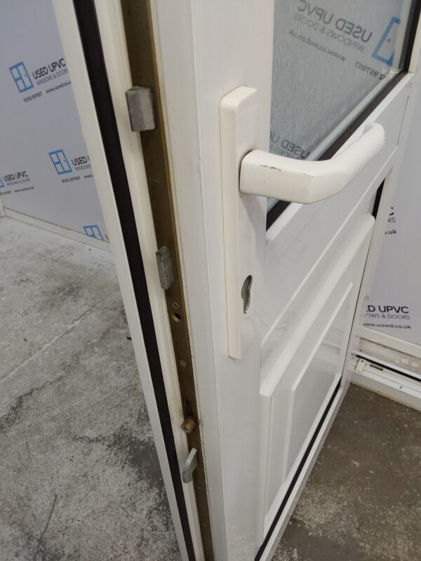 Used White Upvc Back Door 840mm x 2045mm (reduce to 810mm) 0424 - Image 5