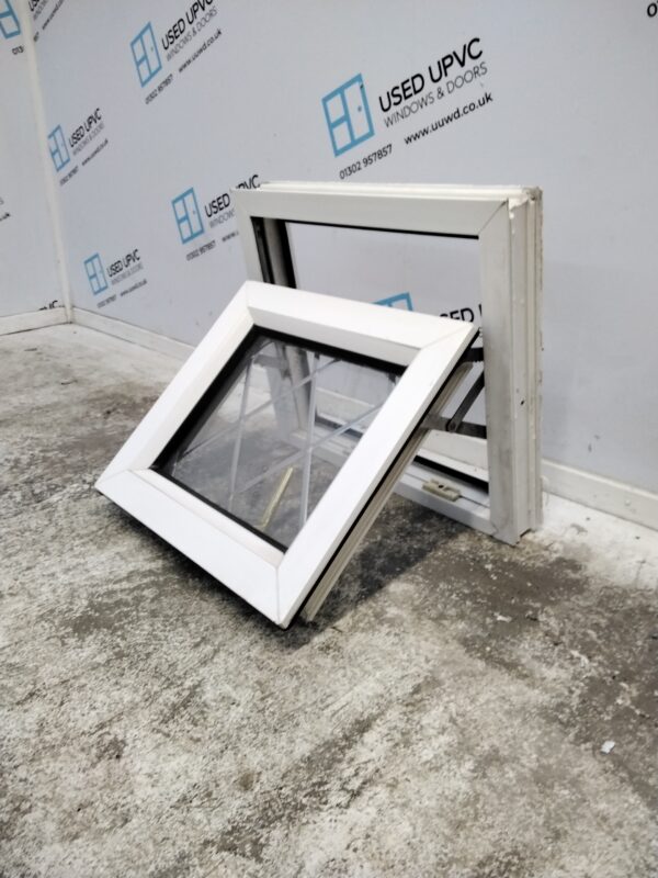 Used White Upvc window 475mm x 410mm C2160 - Image 4