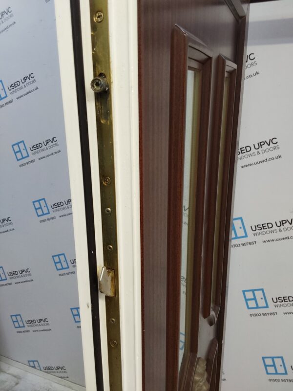 Used Woodgrain Upvc Front Door 900mm x 2055mm (reduce to 880mm) 0089 - Image 7