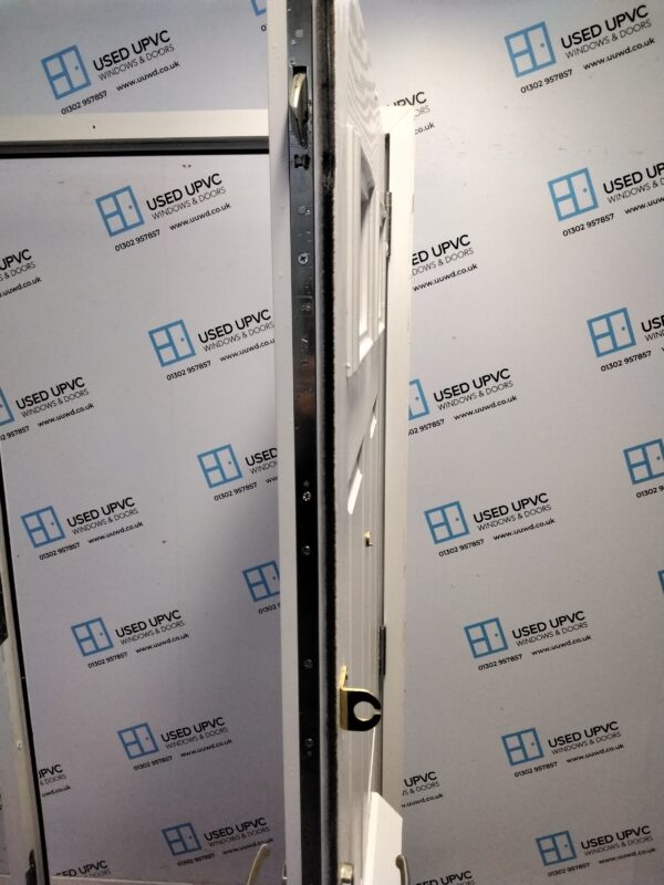 Used White Composite Front Door 900mm x 2025mm C1018 - Image 4