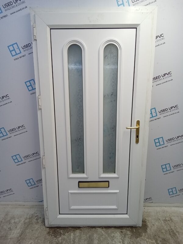 Used White Upvc Front Door 1000mm x 2040mm C6012 - Image 2