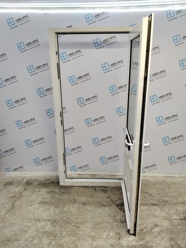 Used White Upvc Front Door 985mm x 2070mm 0595 - Image 3