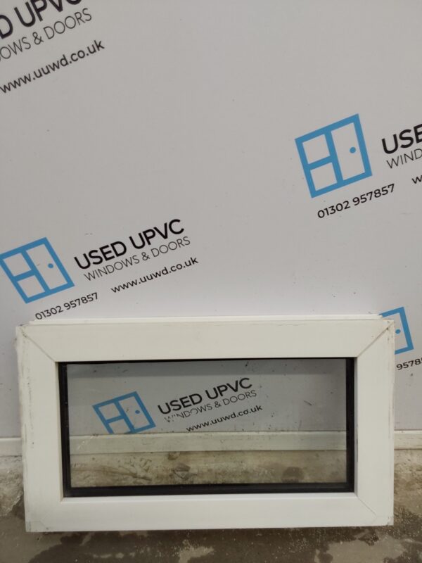 Used White Upvc Window 590mm x 335mm W0378
