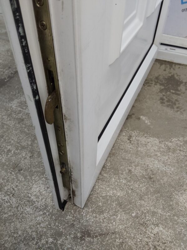 Used White Upvc Front Door 915mm x 2050mm (reduce to 890mm) 0606 - Image 6