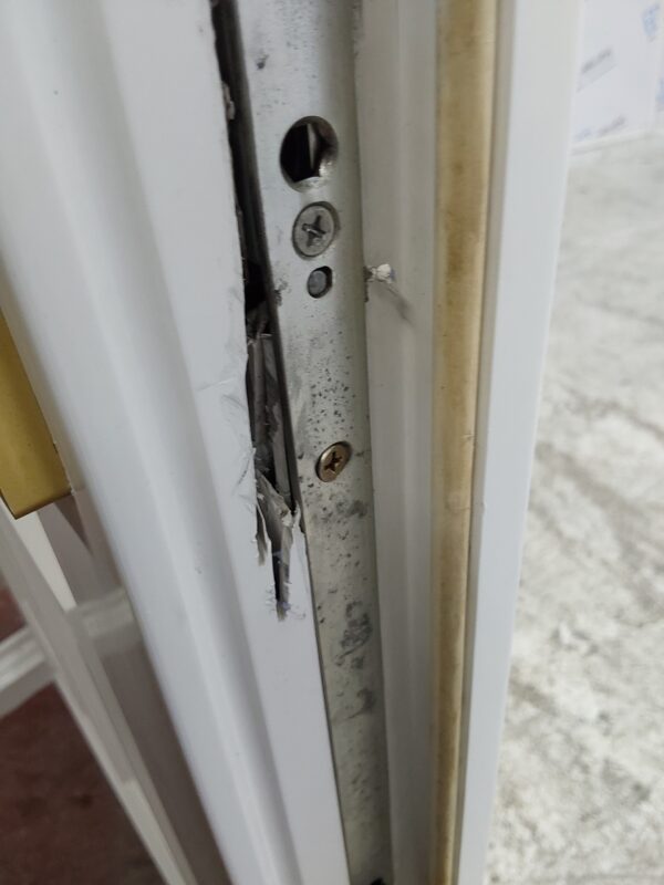 Used White Upvc Front Door And Side Panels With Toplight 1370mm x 2435mm DS007 - Image 5