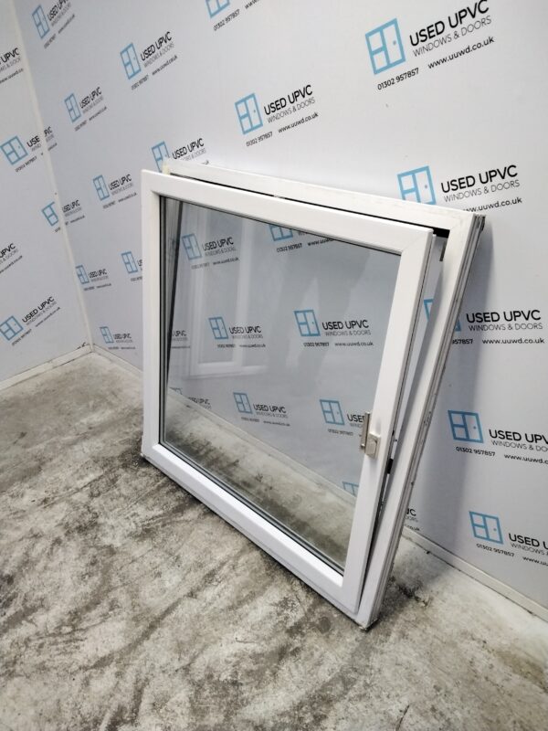 Used White Upvc Tilt And Turn Window 1155mm x 1170mm LW0073 - Image 4
