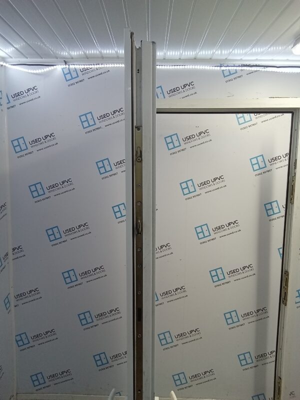 Used White Upvc Front Door 960mm x 2090mm (Reduce To 940mm x 2090mm) 0384 - Image 4
