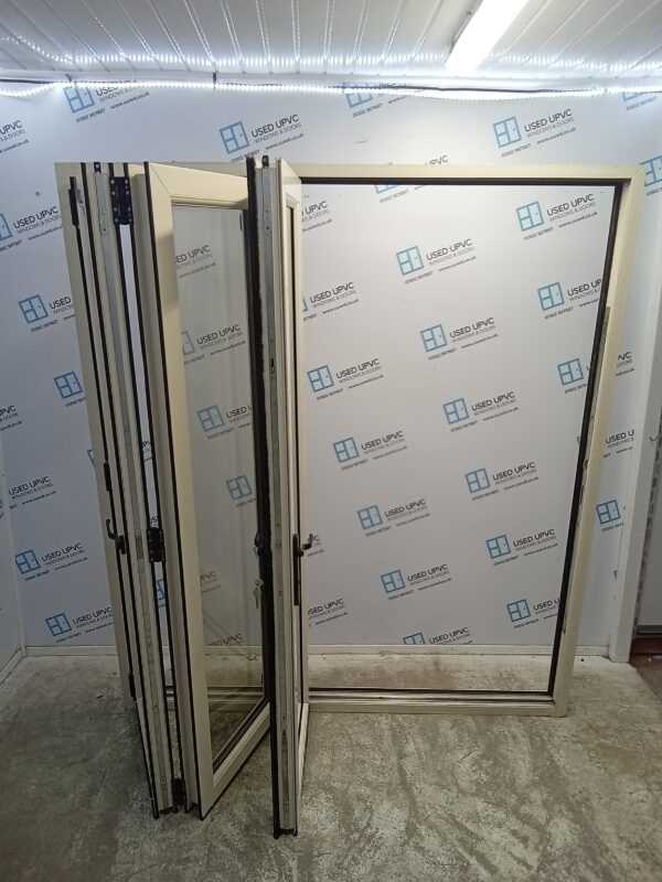 Used Cream Upvc Bi-folding Doors 1760mm x 2010mm EA2 - Image 4