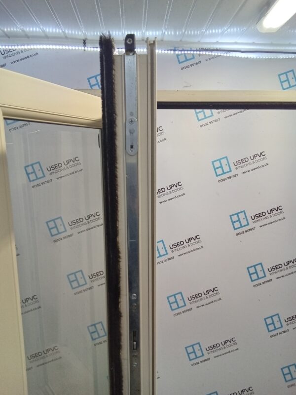 Used Cream Upvc Bi-folding Doors 1760mm x 2010mm EA2 - Image 7