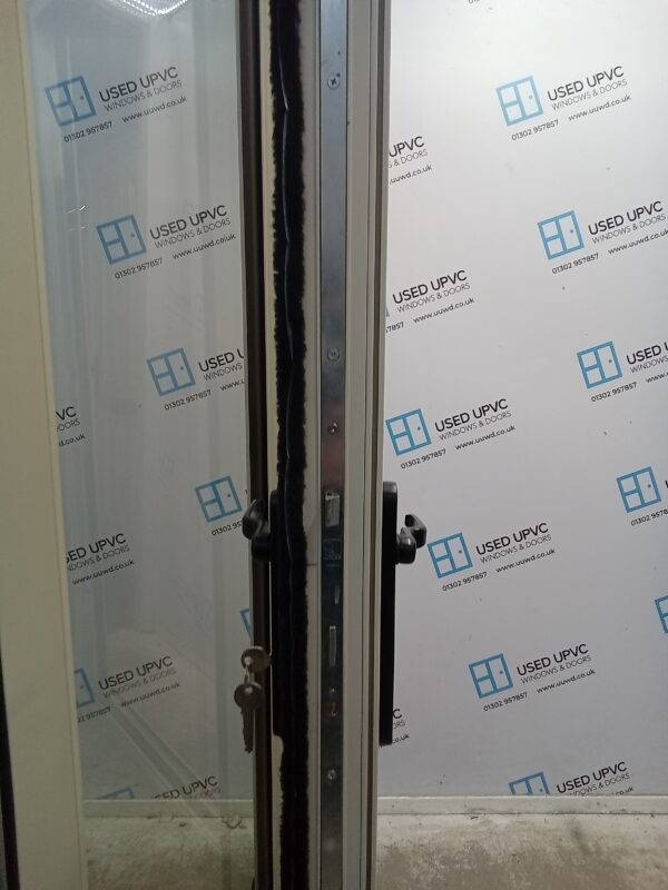 Used Cream Upvc Bi-folding Doors 1760mm x 2010mm EA2 - Image 8