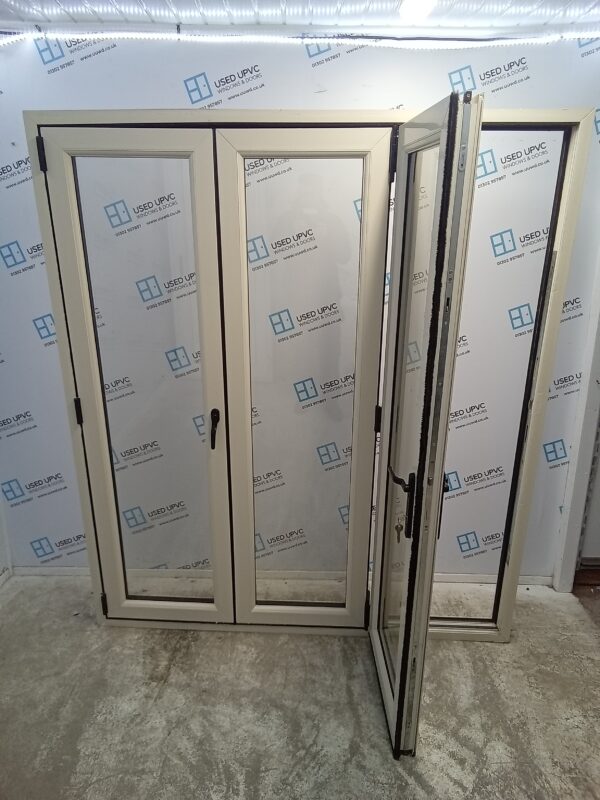 Used Cream Upvc Bi-folding Doors 1760mm x 2010mm EA2 - Image 6