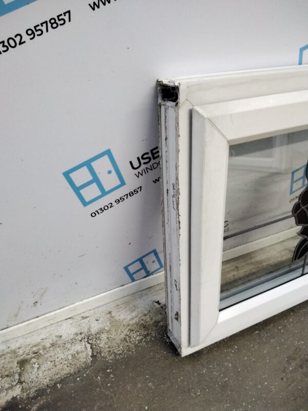 Used White Upvc Window 590mm x 720mm W0503 - Image 4