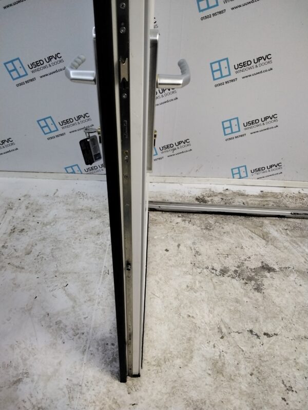 Used Rosewood Upvc French Doors 1930mm x 2055mm EA5 - Image 4