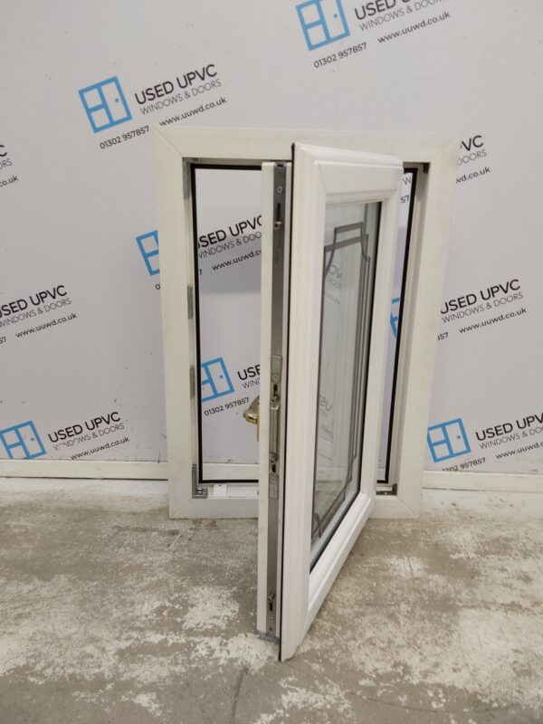 Used White Upvc window 550mm x 800mm W0072 - Image 5