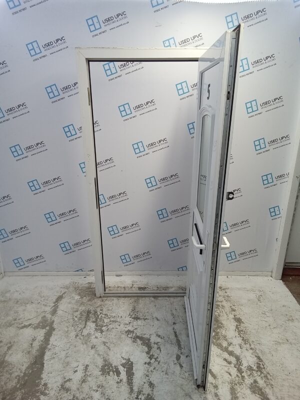 Used White Upvc Front Door 910mm x 1995mm 0521 - Image 3