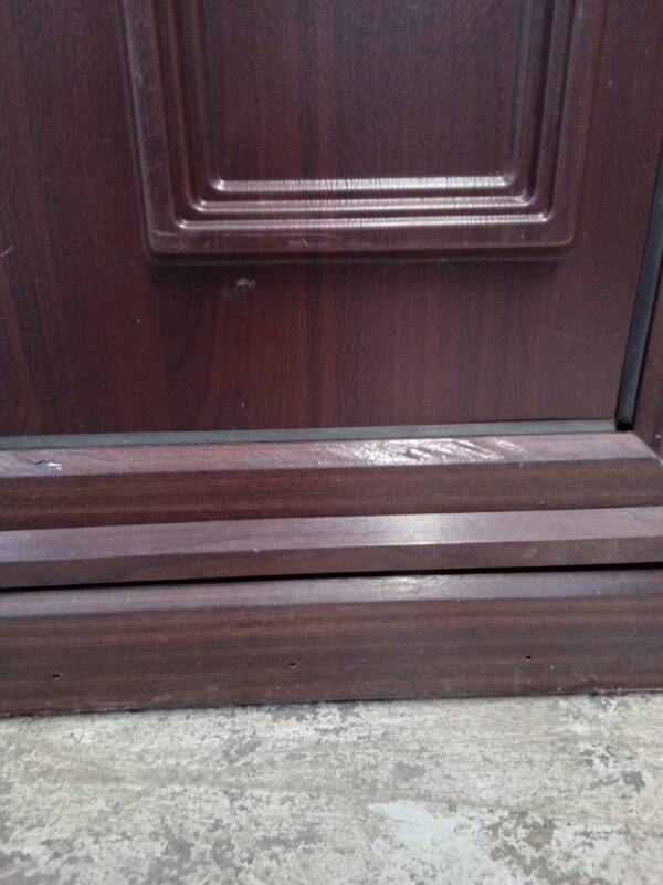 Used Woodgrain Upvc Back Door And Rosewood panel 915mm x 2025mm (Reduce To 890mm) 0029 - Image 11