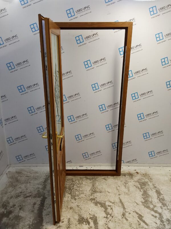 Used Oak Upvc Front Door 915mm x 2055mm (Reduce To 895mm) 0179 - Image 10