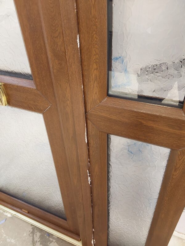 Used Hazel Nut Upvc Front Door And Side Panel 1150mm x 2110mm DS001 - Image 7