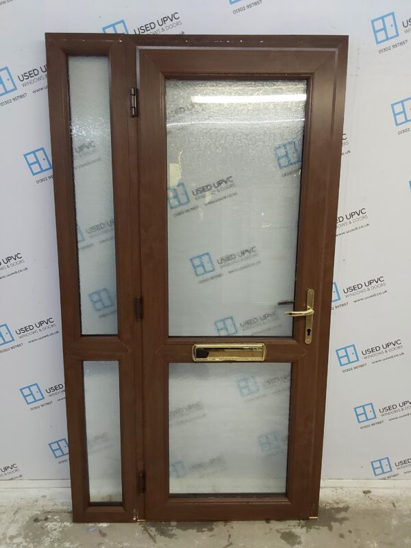 Used Hazel Nut Upvc Front Door And Side Panel 1150mm x 2110mm DS001 - Image 2