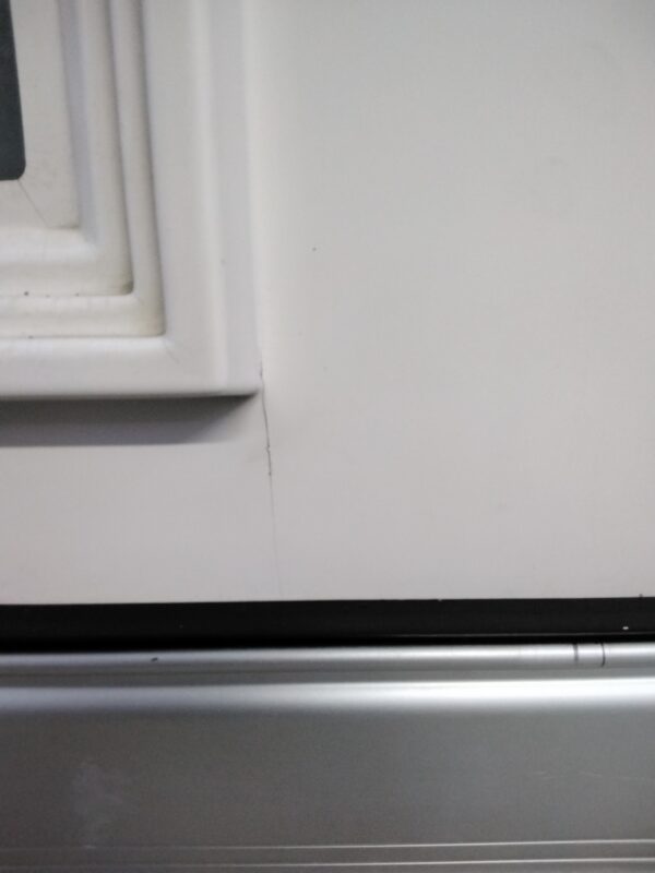 Used White Upvc Front Door 925mm x 2090mm (Reduce to 910mm) 0600 - Image 4