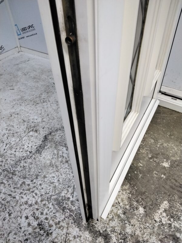 Used White Upvc Front Door 925mm x 2090mm (Reduce to 910mm) 0600 - Image 8