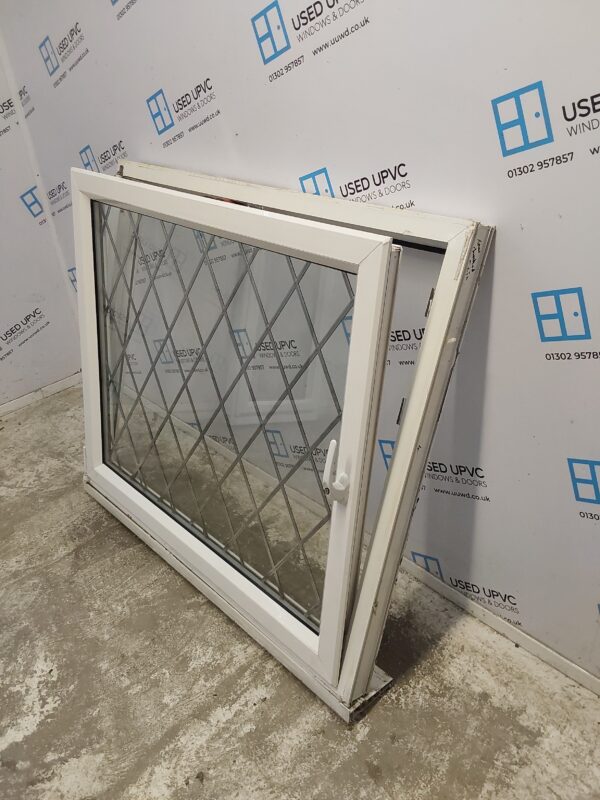 Used White Upvc Tilt And Turn Window 1175mm x 1035mm LW0100 - Image 4