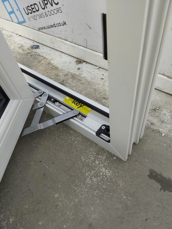 Brand New White Upvc Window 450mm x 600mm C7014 - Image 4