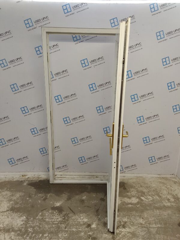 Used White Upvc Front Door 915mm x 2040mm 0127 - Image 3