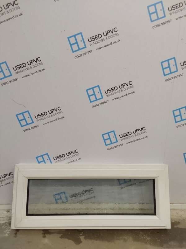 Used White Upvc Window 1050mm x 410mm A0024