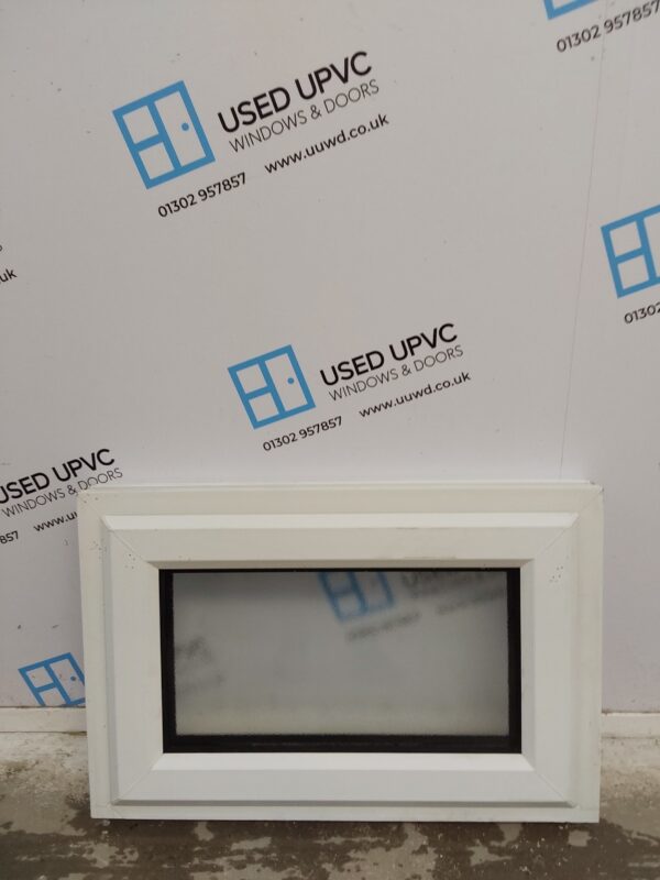 Used White Upvc Window 685mm x 450mm W0431