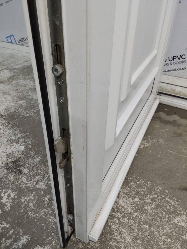 Used White Upvc Back Door 845mm x 1990mm (reduce to 830mm) 0687 - Image 8