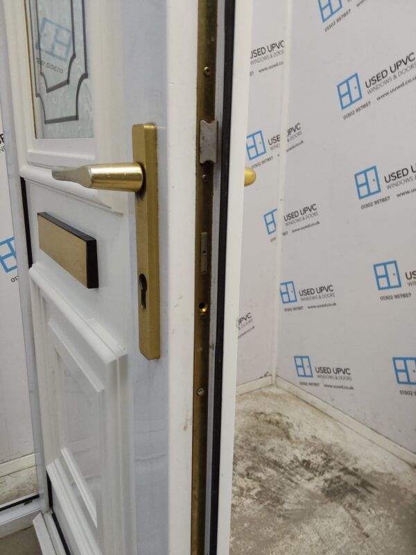 Used White Upvc Front Door 915mm x 2055mm (Reduce To 900mm) 0604 - Image 5