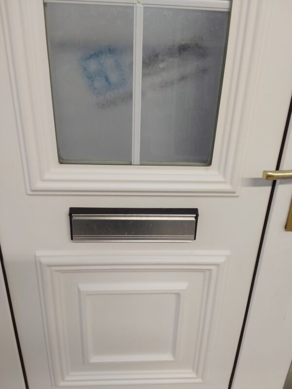 Used White Upvc Front Door And Side Panels With Toplight (Outwards opening) 1670mm x 2280mm DS007 - Image 9