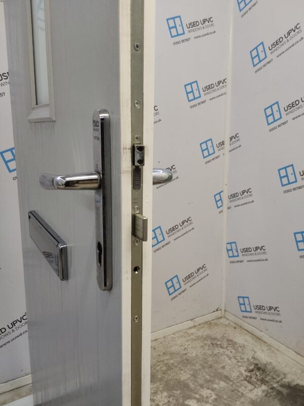 Used Light Grey Composite Front Door 900mm x 2110mm 0252 - Image 5
