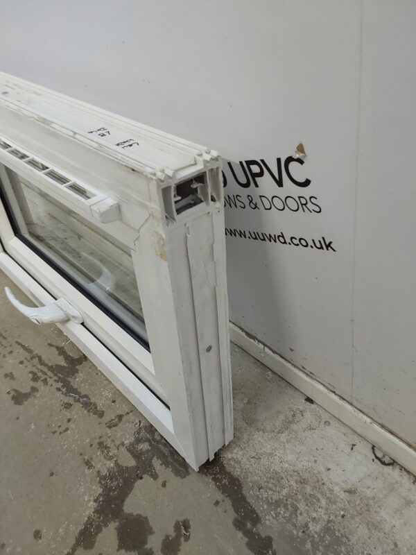 Used White Upvc Window 610mm x 360mm W0503 - Image 5