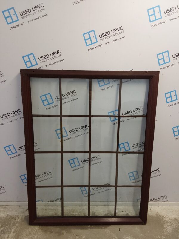 Used Woodgrain Upvc Window 1070mm x 1370mm LW0103