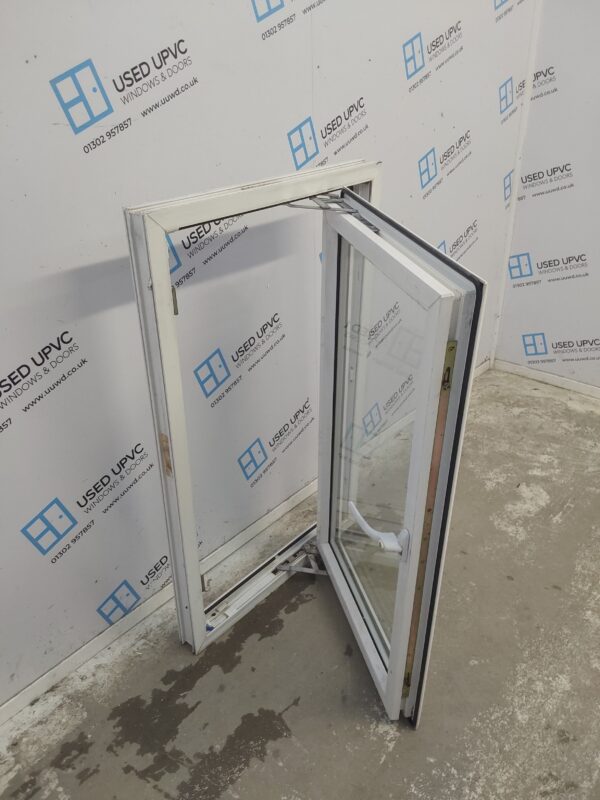 Used White Upvc Window 630mm x 1035mm W0319 - Image 3
