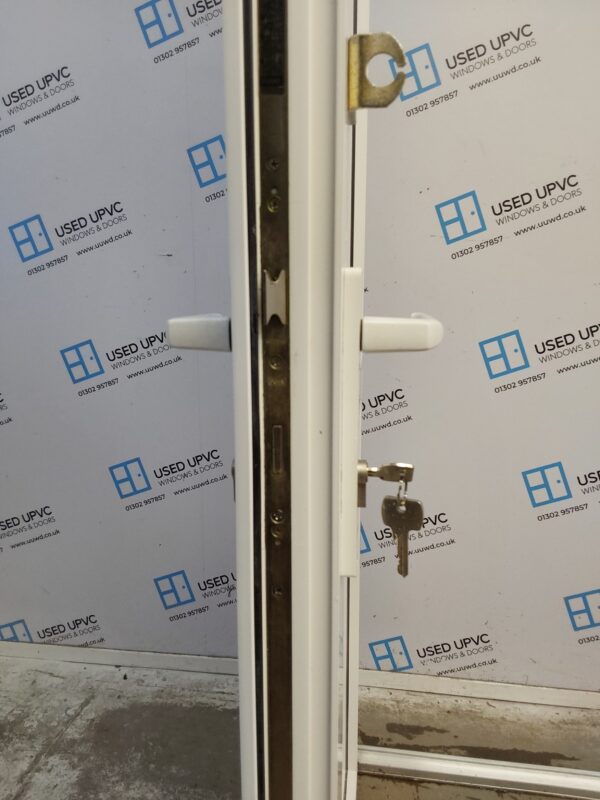 Used White Upvc Back Door (Outwards Opening) 920mm x 2060mm (Reduce To 2045mm) 0779 - Image 4