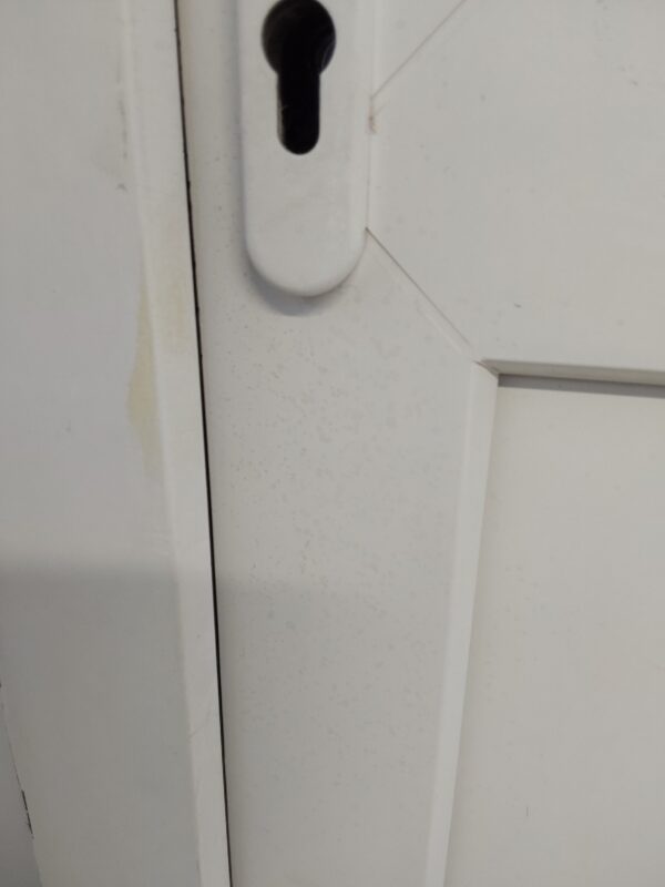 Used White Upvc Front Door 900mm x 2110mm (reduce to 885mm) 0382 - Image 5