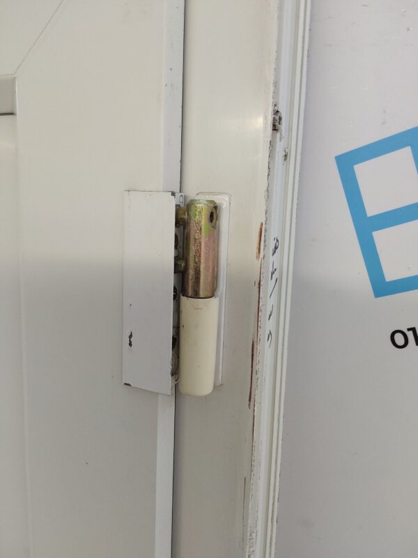 Used White Upvc Front Door 855mm x 2040mm (outwards opening) 0230 - Image 4