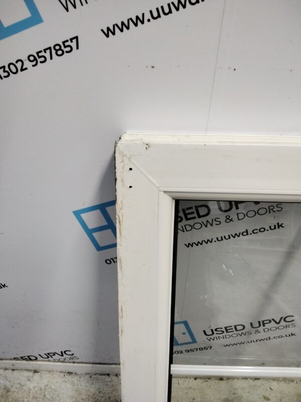 Used white upvc window 1080mm x 700mm C2B086 - Image 3