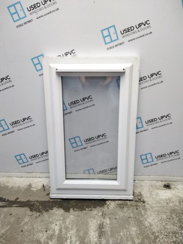 Used white upvc window 625mm x 1040mm USW031