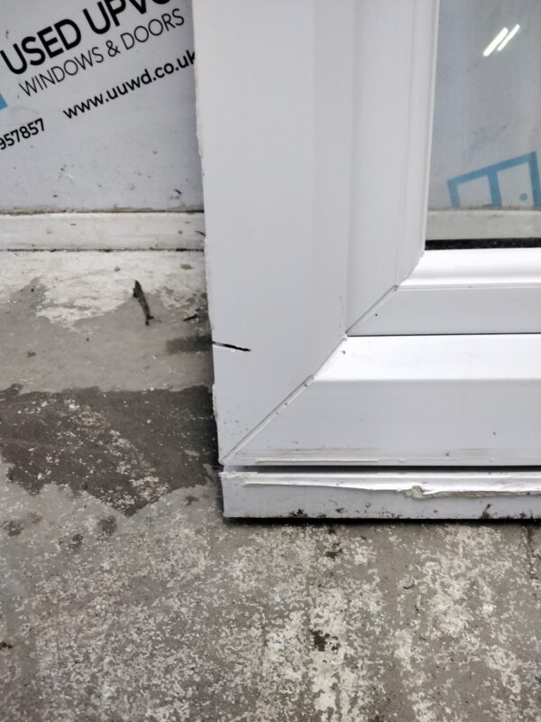 Used white upvc window 625mm x 1040mm USW031 - Image 5