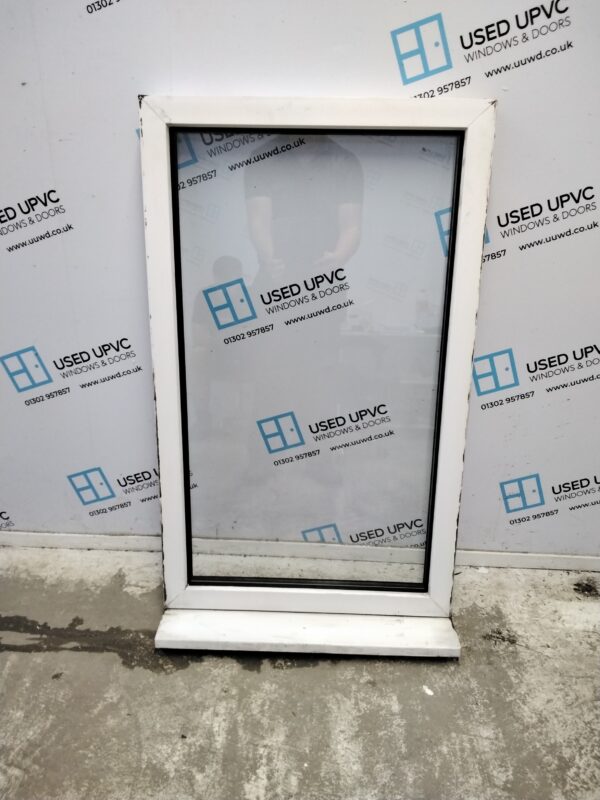 Used white upvc window 635mm x 1075mm USW033