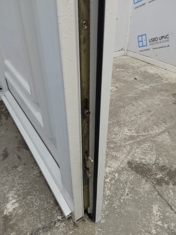 Used White Upvc Front Door 920mm x 2020mm (Reduce To 900mm) 0071 - Image 6